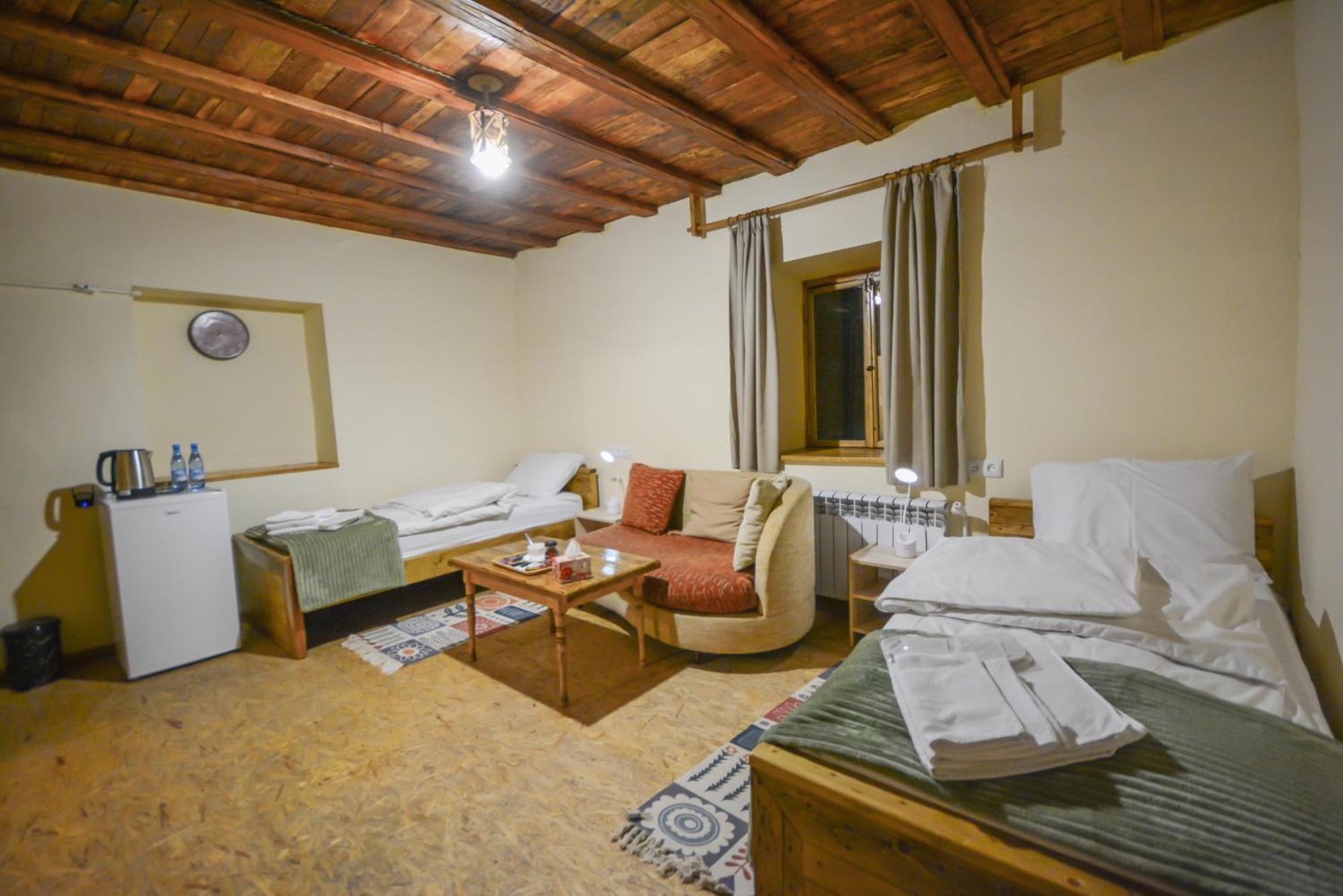 Eleven - 11 Hotel Yeghegnadzor Exterior photo